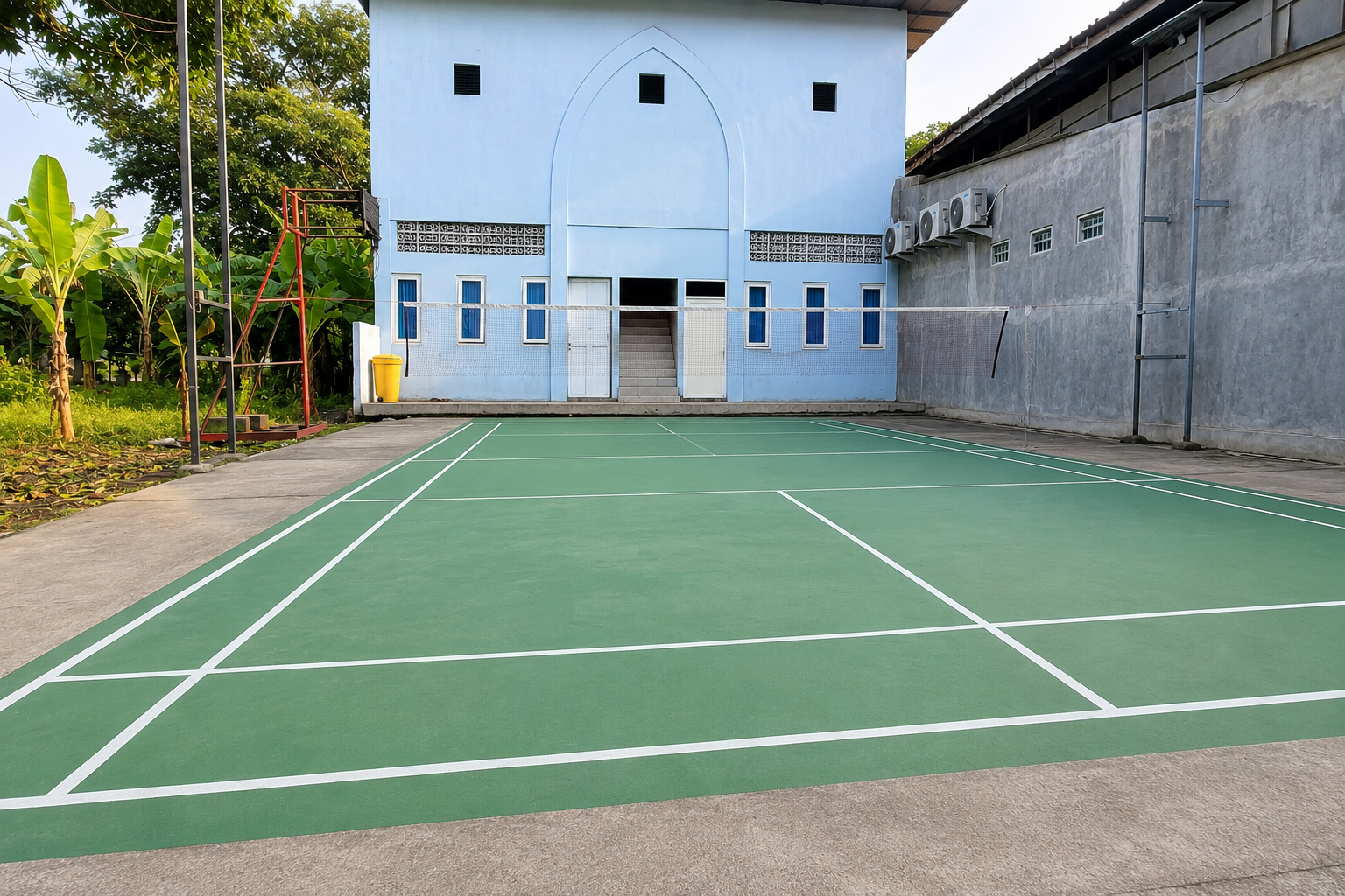 Fasilitas Lapangan Badminton